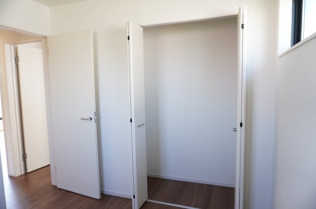 越谷市大字大竹 新築分譲住宅 全3棟 3号棟の収納