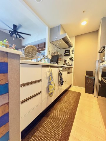 レジュール ザ・元町駅前のキッチン