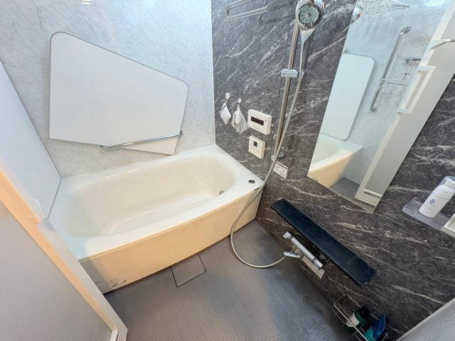 レジュール ザ・元町駅前の浴室