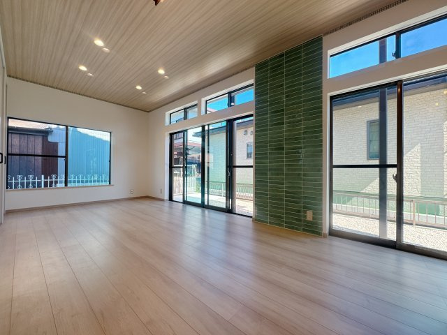 【居間・リビング】 | 南区弥永2丁目　中古戸建☆仲介手数料無料☆