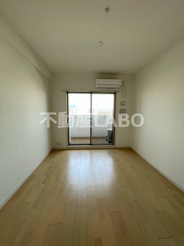 アドバンス大阪グロウスIIの居間・リビング