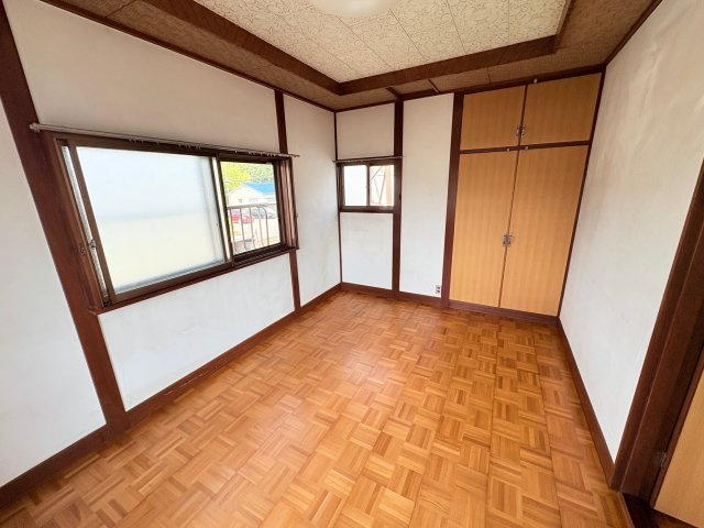 神戸市北区鈴蘭台北町3丁目戸建の洋室