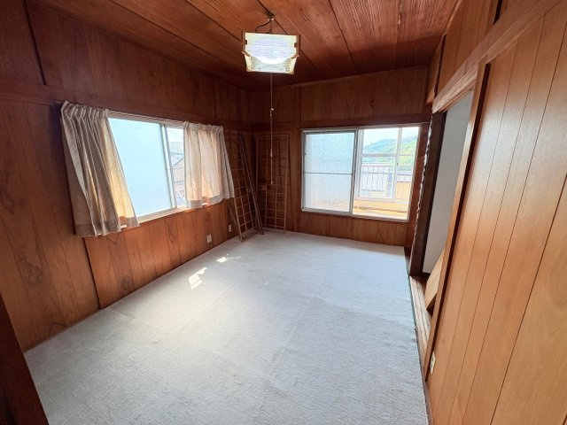 神戸市北区鈴蘭台北町3丁目戸建の洋室