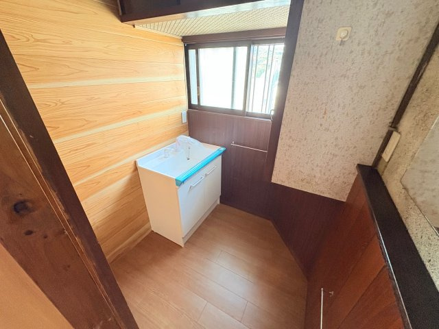 神戸市北区鈴蘭台北町3丁目戸建の洗面所