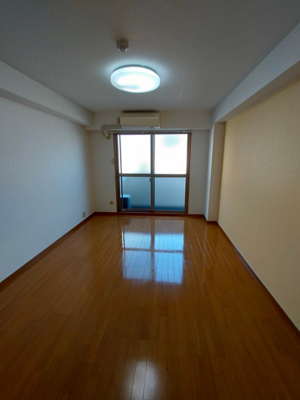  | インパレス小阪