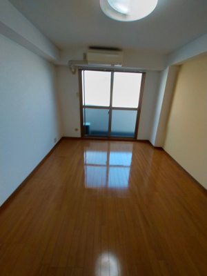  | インパレス小阪