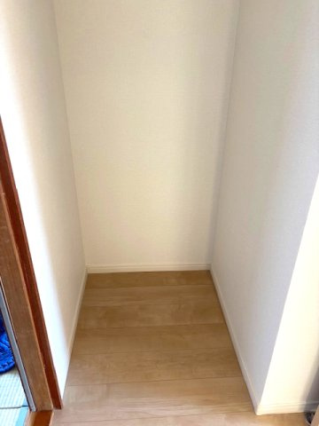 【収納】 | 大南1丁目　貸家 | 2階踊り場、収納スペース等にお使いください。