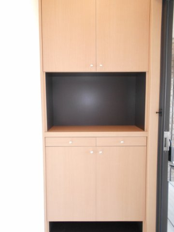 プラムズ・ヴィラの玄関