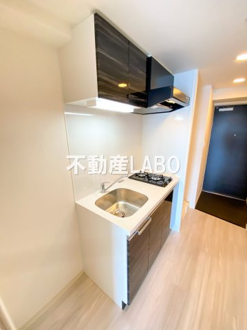 プレサンスOSAKA DOMECITY クロスティのキッチン