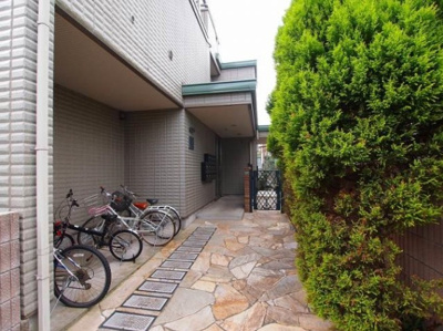 【エントランス】 | ラ・グリーン