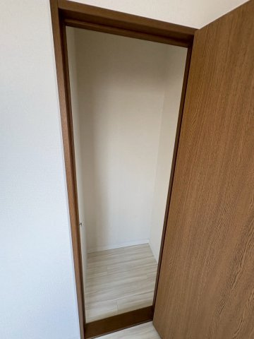 大阪市西区南堀江３丁目の賃貸マンションの収納