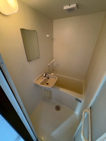 大阪市西区南堀江３丁目の賃貸マンションの浴室