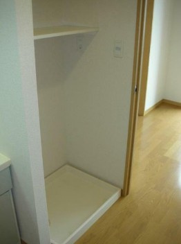 【設備】 | ガーデン杉並方南 | 室内洗濯機置場。