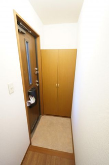 【玄関】 | ヴィクトワールA | ※同物件・同タイプの写真です