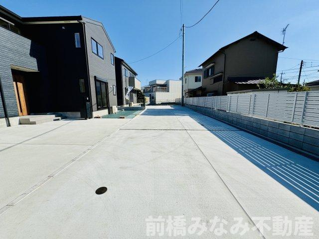 前橋市文京町3丁目　1号棟(全３棟)　新築建売分譲の前面道路含む現地写真|前面道路含む現地写真です
