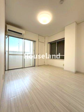 フラン93の洋室