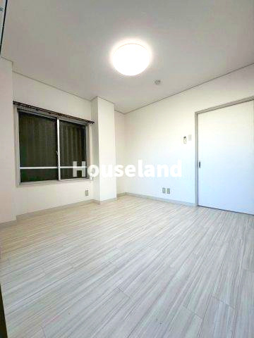 フラン93の洋室