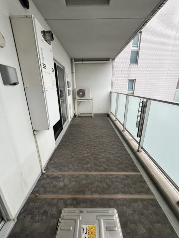 【バルコニー】