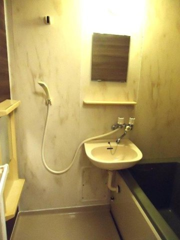 プレジール長尾の浴室|バス・トイレ別