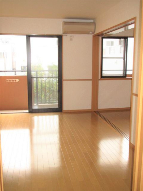 エストパレの居間・リビング|居間です