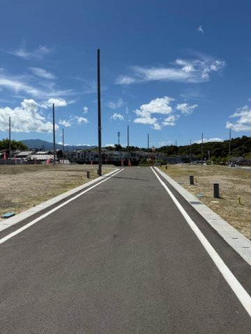  | 富田林市廿山2丁目4号地（小金台小学校）