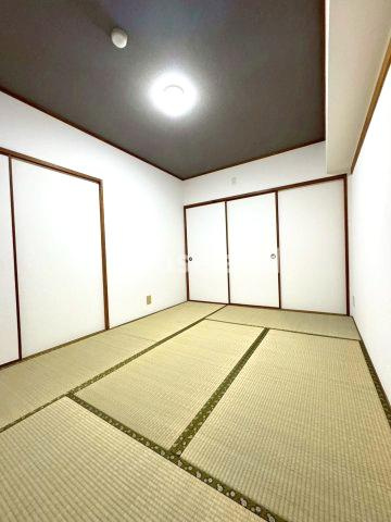 クローバーメゾン狐島の和室