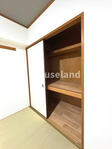 クローバーメゾン狐島の収納