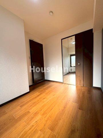 クローバーメゾン狐島の洋室