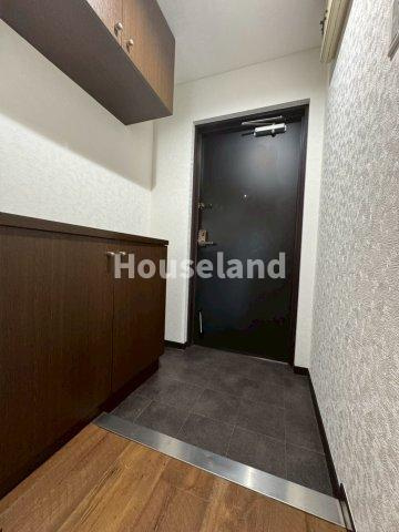 クローバーメゾン狐島の玄関