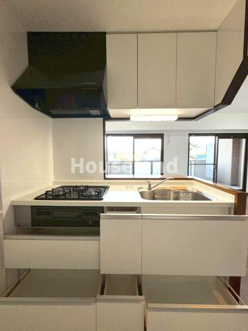 クローバーメゾン狐島のキッチン