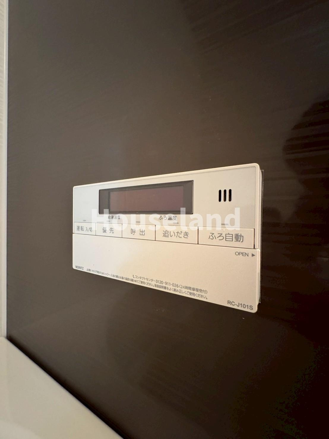 クローバーメゾン狐島の浴室