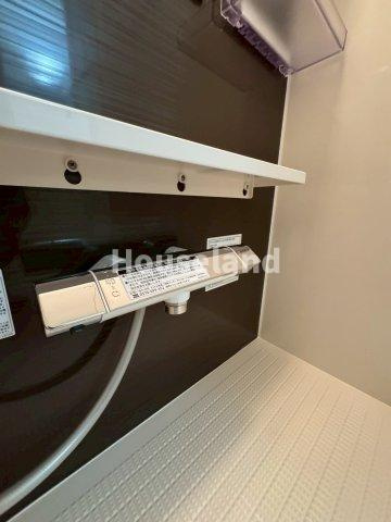 クローバーメゾン狐島の浴室