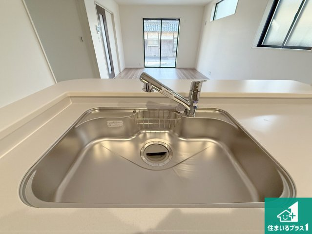 泉佐野市岡本　新築一戸建ての設備|広々としたシンクで食器洗いも楽々！