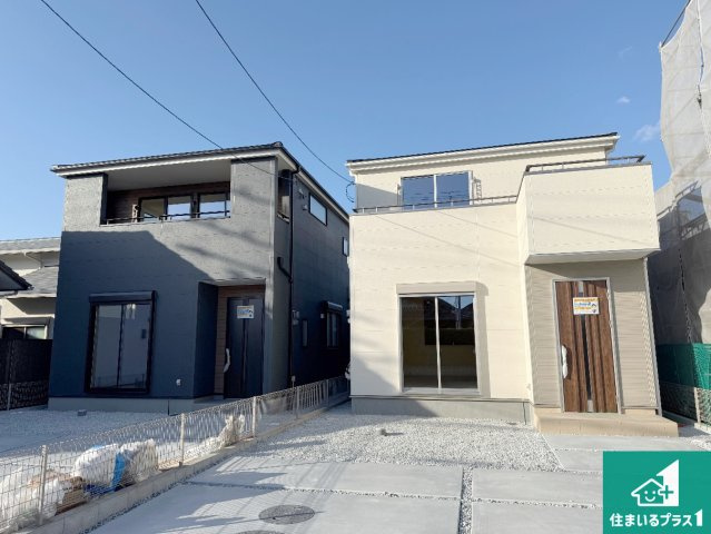 泉佐野市岡本　新築一戸建ての外観|お客様に長く安心して住んでいだだける事にこだわった家づくり！住んでからのアフターサービスにもしっかりと取り組んでいます！