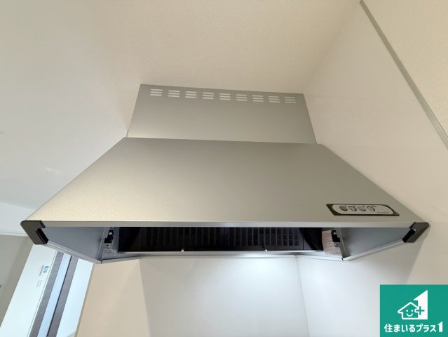 泉佐野市岡本　新築一戸建ての設備|汚れにくいスロットフィルタでお手入れラクラク！ＬＥＤ照明付き！