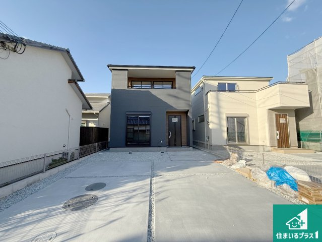 泉佐野市岡本　新築一戸建ての外観|安心の10年保証！外観を美しく保ち、雨水で汚れを落とします！気になることがありましたら、お気軽にお問い合わせください！