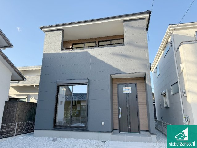 泉佐野市岡本　新築一戸建ての外観|安心の10年保証！外観を美しく保ち、雨水で汚れを落とします！気になることがありましたら、お気軽にお問い合わせください！