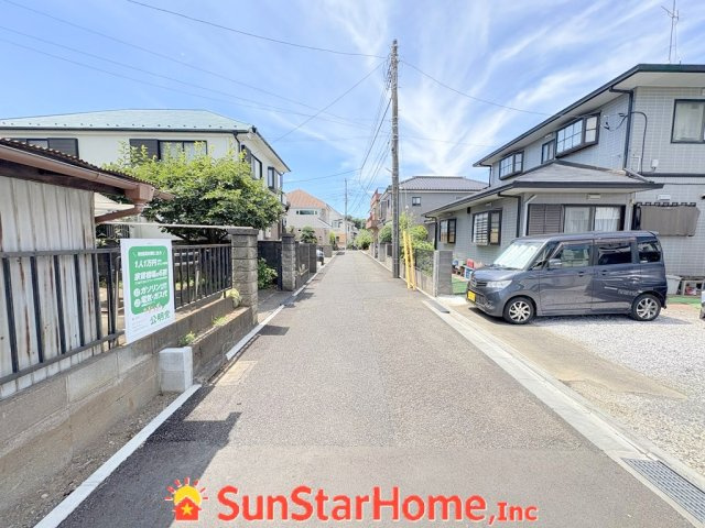 【※サンスターホーム限定物件】立川市砂川町3丁目　建築条件付き売地　高機能住宅の前面道路含む現地写真