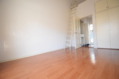 【居間・リビング】 | WOODBELLⅡA棟 | 同間取別部屋の写真です