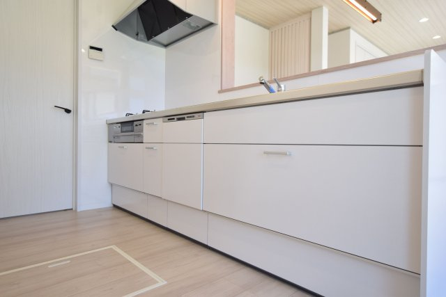 【キッチン】 | 福岡市南区弥永２丁目 　戸建て | 食洗機つきなので、忙しい朝もサッと片づけできていつでもキレイなキッチンをキープできます