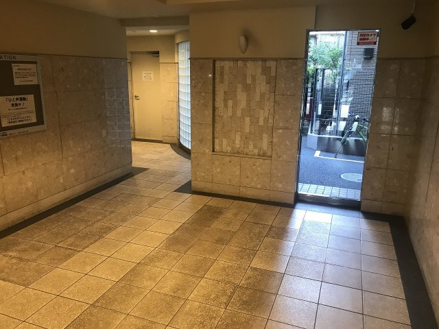 ナイスアーバン文京向丘のロビー