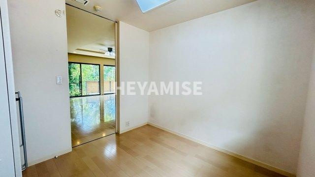 住吉の杜 泉一丁目戸建の洋室