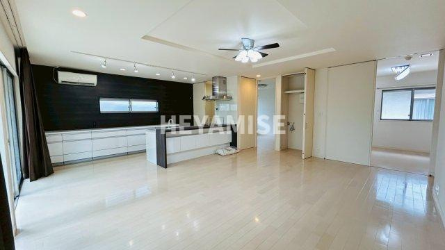 住吉の杜 泉一丁目戸建の内装