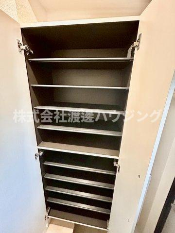 サンリット サピーの収納|天井高シューズBOX