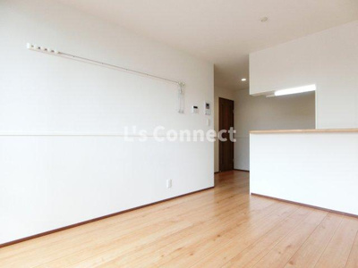 【内装】 | Ｆｒａｉｓ泉中央 | １０．３帖のＬＤＫ。