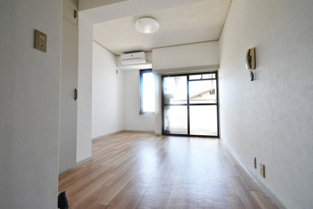 リッチライフ甲子園Ⅰの居間・リビング