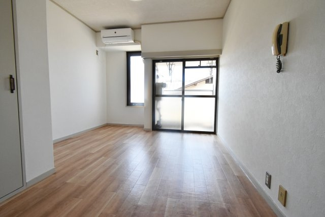 リッチライフ甲子園Ⅰの居間・リビング