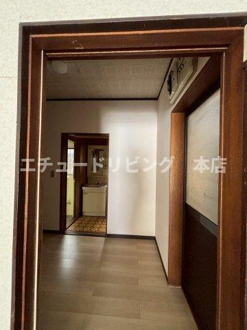 鶴瀬東住居付き店舗のロビー