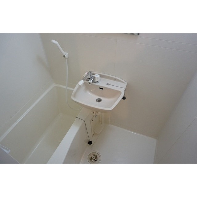 ピュア姪浜東の浴室