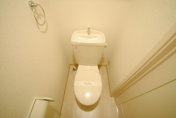 クレフラスト小戸Bのトイレ